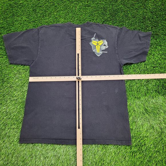 NIKE Kobe-Bryant Basketball Shirt Large 21x27 Mamba-Mentality - Picture 6 of 15